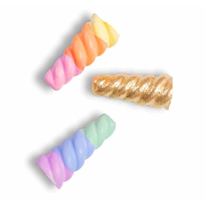 ---Twee Rainbow Unicorn Horn Sidewalk Chalk